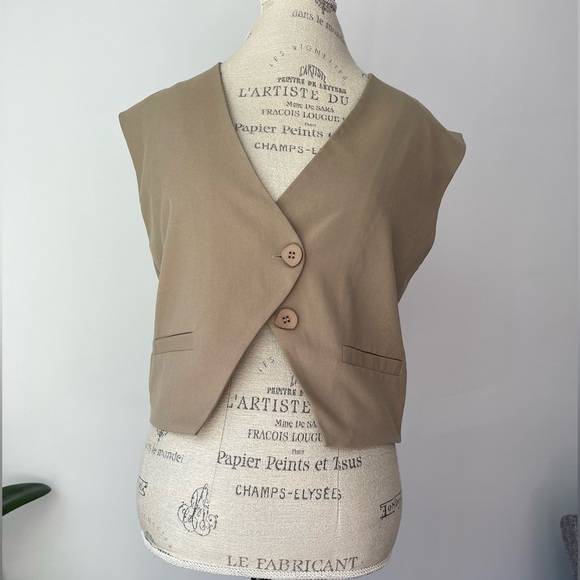 Brown button front vest - Picture 1 of 6